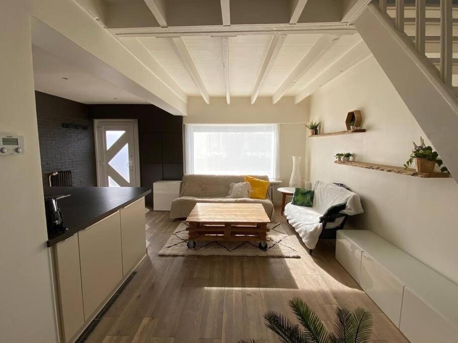 Cosy Beachhouse Within Walking Distance Of The Sea Villa De Haan Bagian luar foto