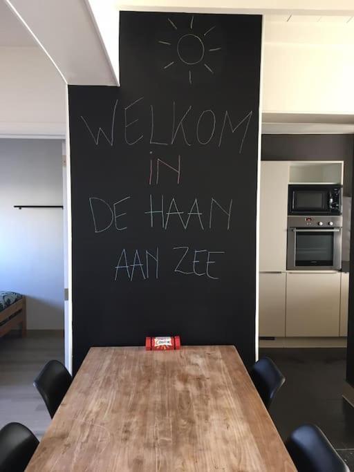 Cosy Beachhouse Within Walking Distance Of The Sea Villa De Haan Bagian luar foto